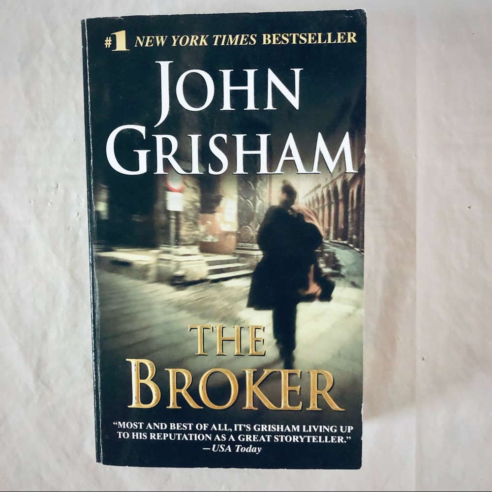 💝 The Broker by John Grisham: A Legal Thriller Mass Produced Paperback Book